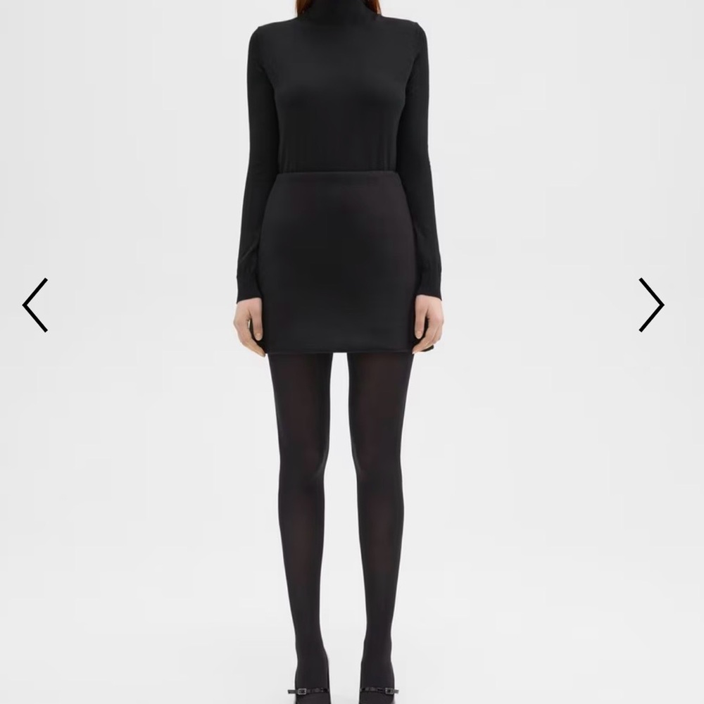 Theory high waist mini skirt in wool and cashmere